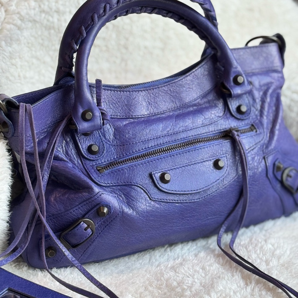 Balenciaga First in Bleu Lavande